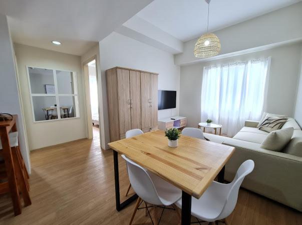 Lovely 2- Br Condo Cagayan de Oro Exteriör bild